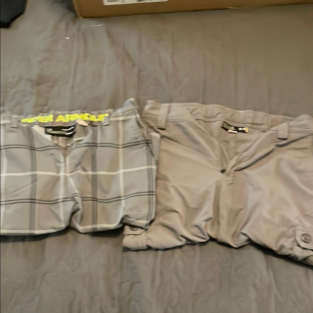 Set of 2 boys size large Under Armour Gray Performance Shorts